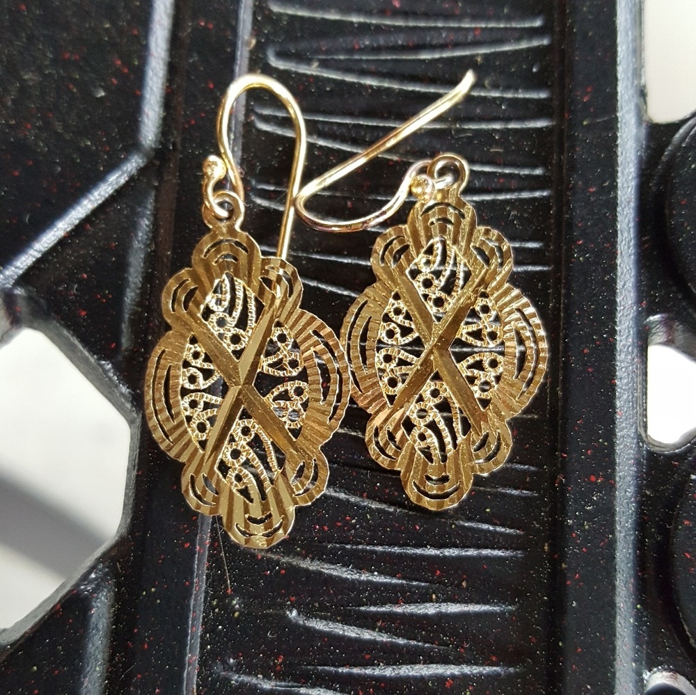 Gold plated earrings